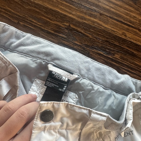 Worn some but still good - Picture 2 of 12